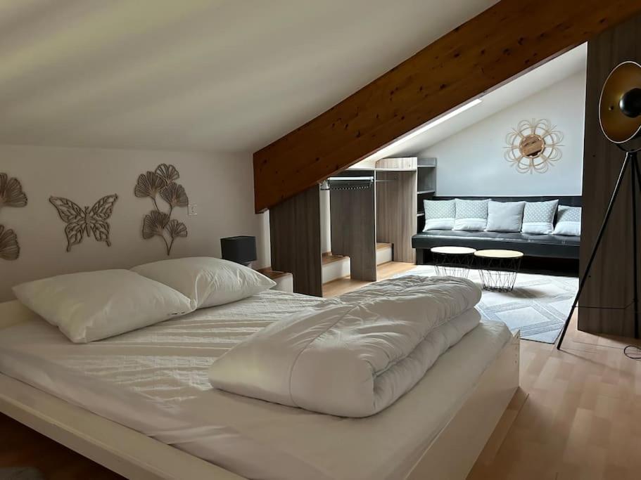 Appartement Lumineux Avec Vue Sur Les Montagnes Morbier Extérieur photo