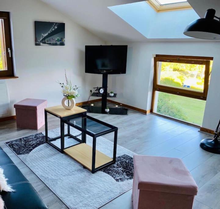 Appartement Lumineux Avec Vue Sur Les Montagnes Morbier Extérieur photo
